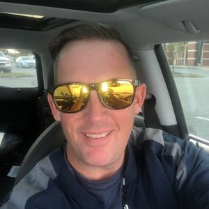 Meet your Posher, Curtis